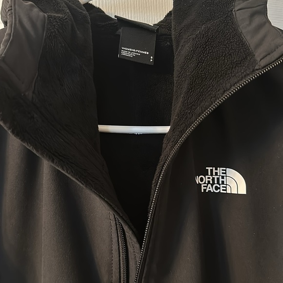 The North Face Jacket - Picture 2 of 4